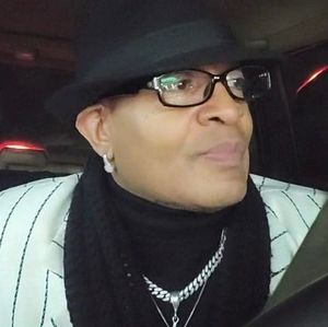 Meet your Posher, Corey